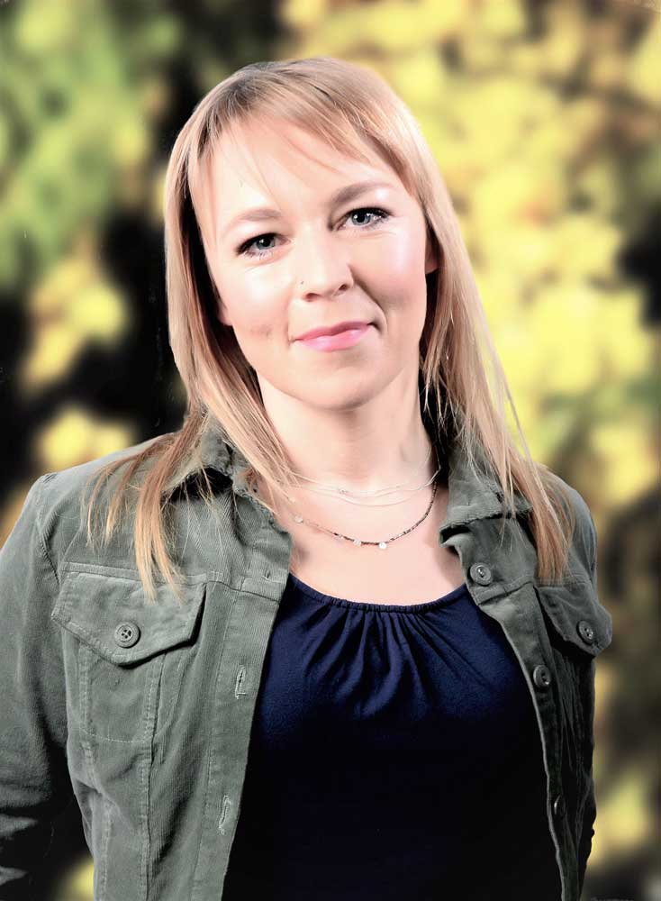 Portrait of Rae Wilkinson (Rachel Conibear)