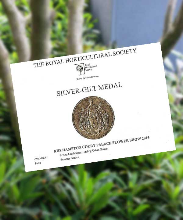 RHS Chelsea Hampton Court Silver Gilt Medal awarded to Rae Wilkinson. Rae Wilkinson Garden and Landscape Design Surrey, Sussex, Hampshire, London, South-East England